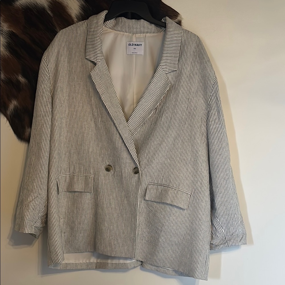Old Navy Women's Striped Gray Jacket